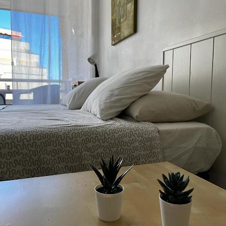 Borinquen Studio Apartment Playa Feñabe Buitenkant foto